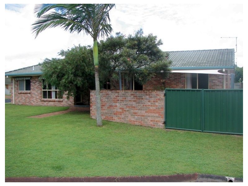 2/2a Kookaburra Court, Yamba NSW 2464