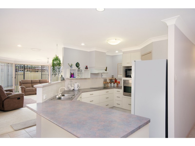4 Buccaneers Court, Yamba NSW 2464