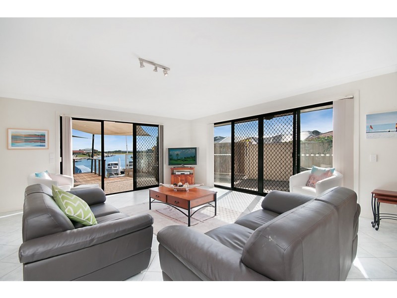 51 Witonga Drive, Yamba NSW 2464