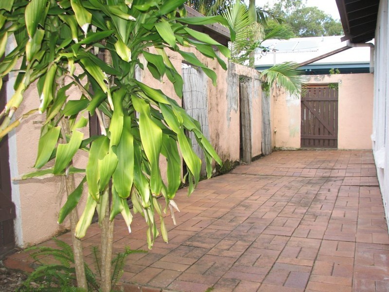 183 Lakes Boulevarde, Wooloweyah NSW 2464