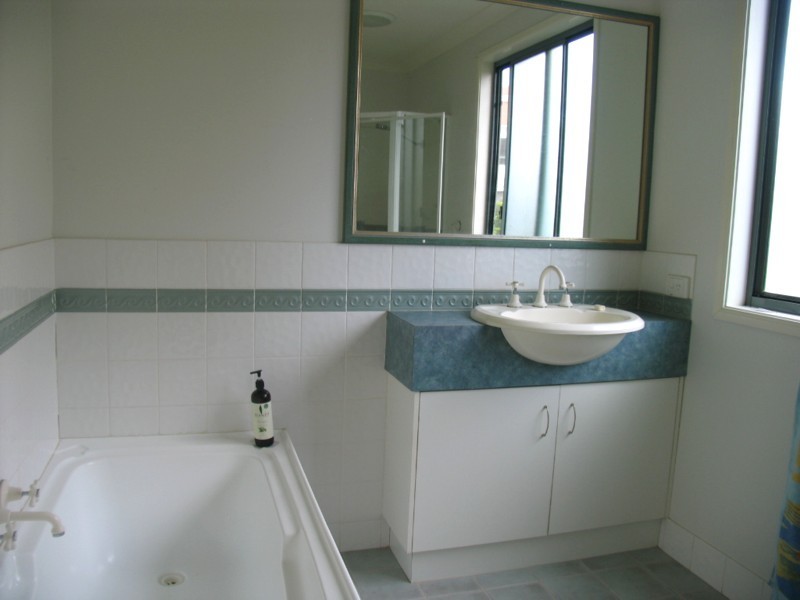 2/8 Beachside Way, Yamba NSW 2464