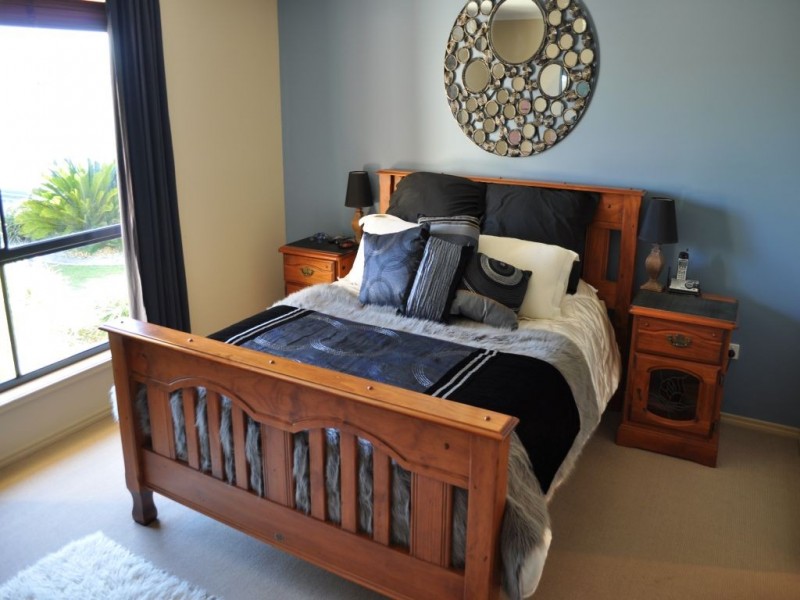 24 Bayview Drive, Yamba NSW 2464