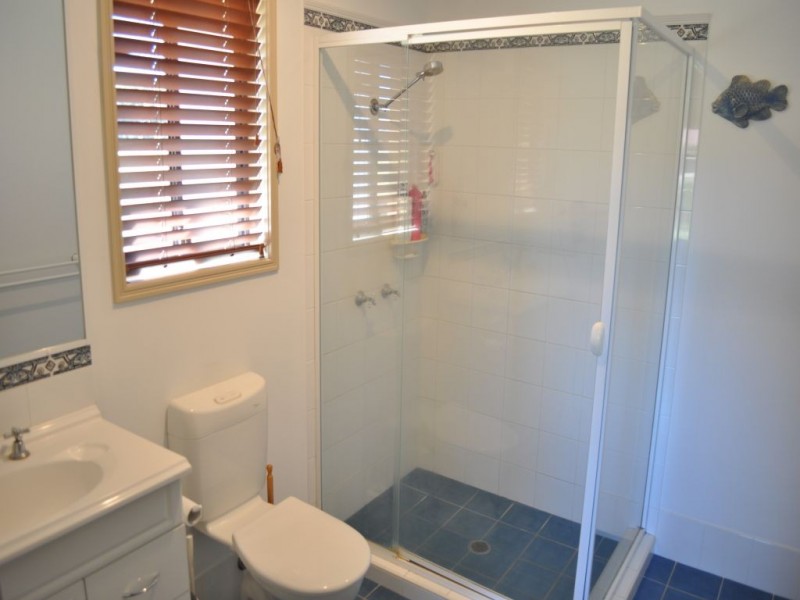 24 Bayview Drive, Yamba NSW 2464