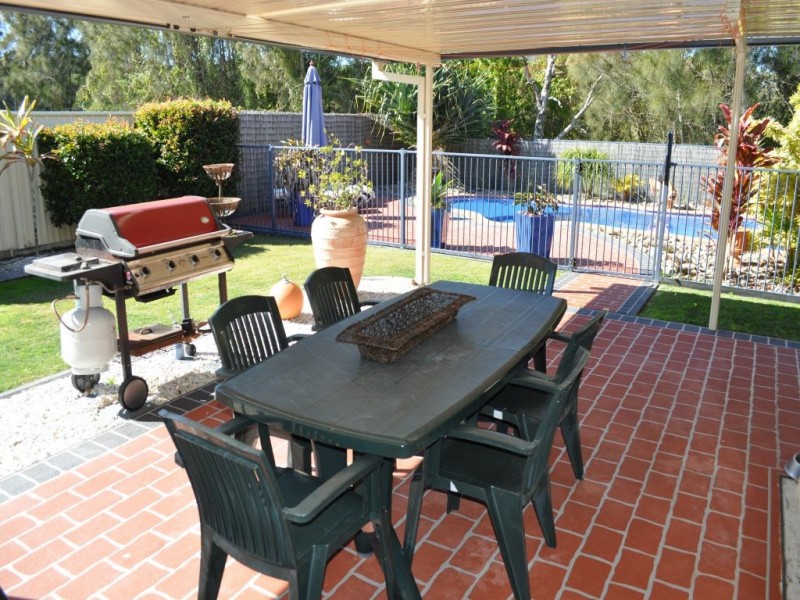 24 Bayview Drive, Yamba NSW 2464