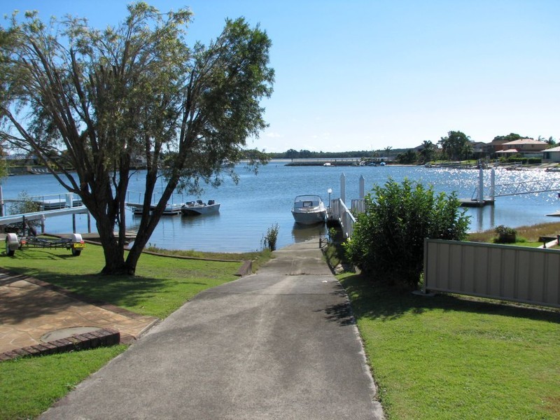 14 Mariners Way, Yamba NSW 2464