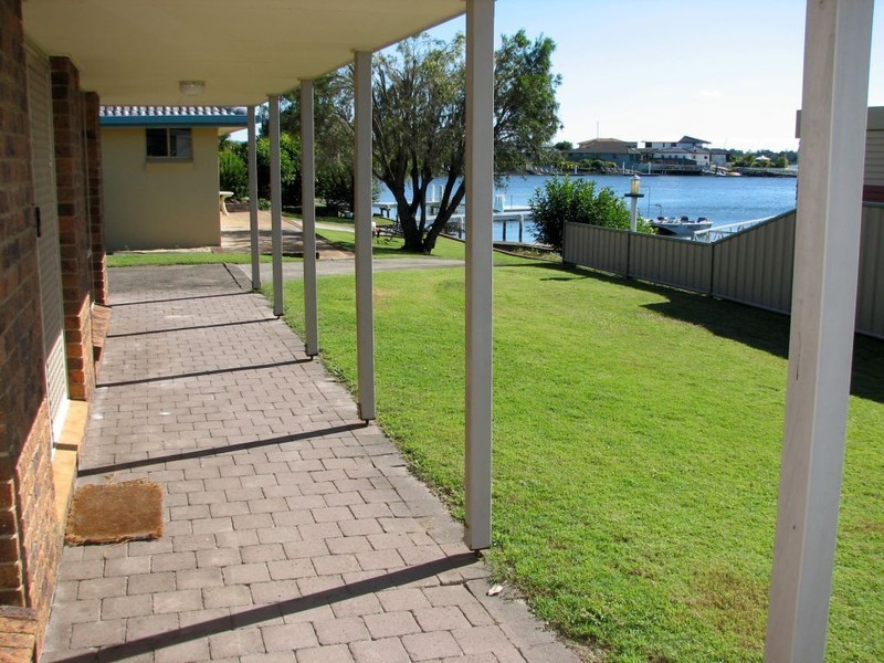 14 Mariners Way, Yamba NSW 2464