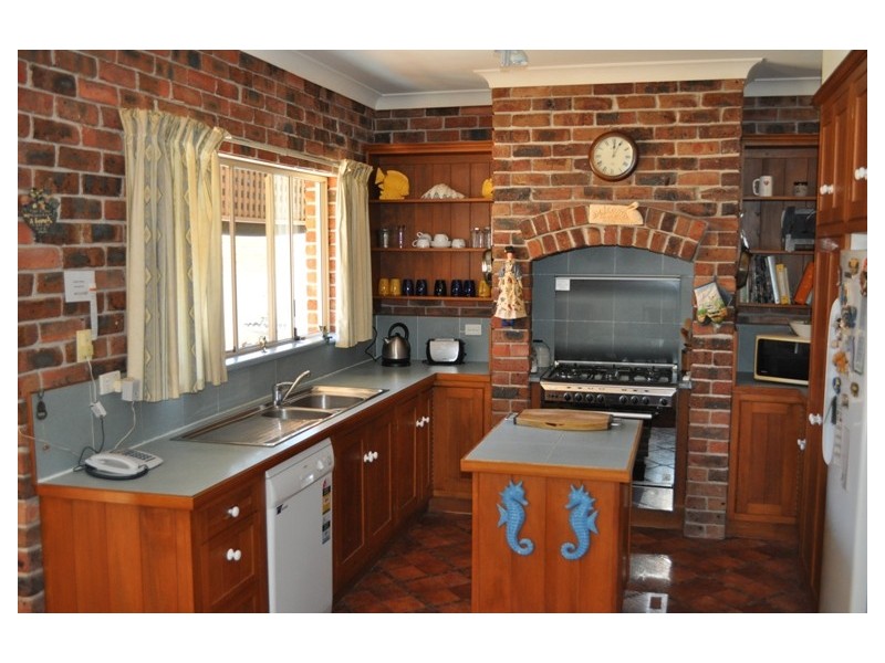 7 Waratah Avenue, Yamba NSW 2464