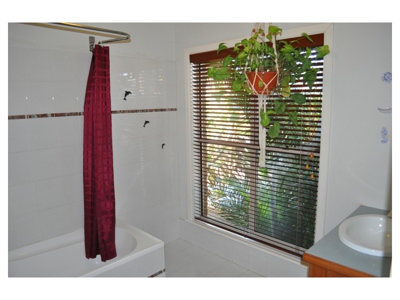 7 Waratah Avenue, Yamba NSW 2464