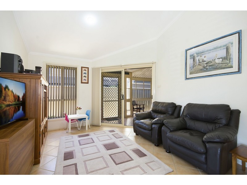 1 Kempnich Place, Yamba NSW 2464