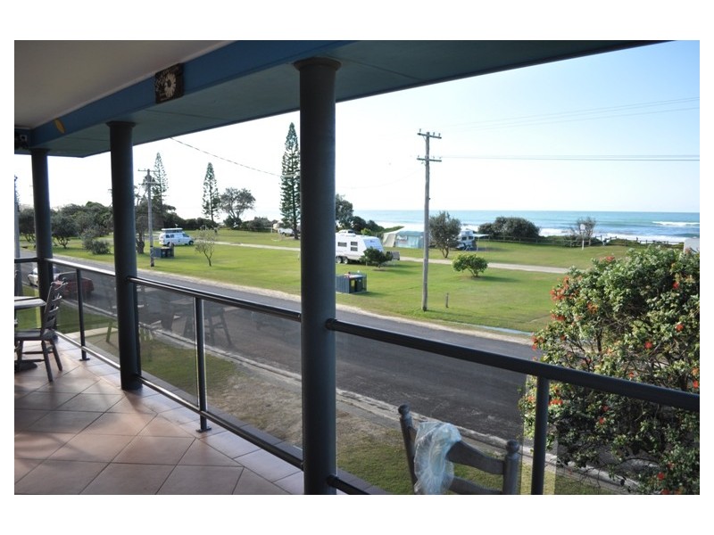 62 Ocean Road, Brooms Head NSW 2463