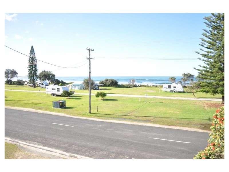 62 Ocean Road, Brooms Head NSW 2463