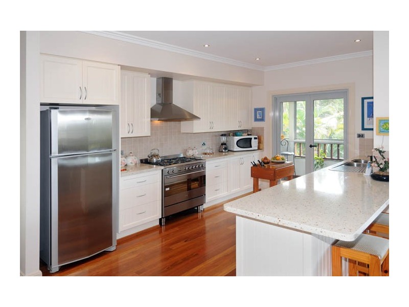 9 Whispering Pines Place, Gulmarrad NSW 2463