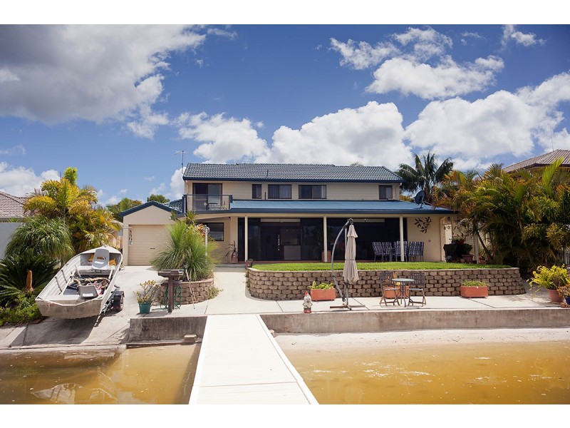 19 Binnacle Court, Yamba NSW 2464