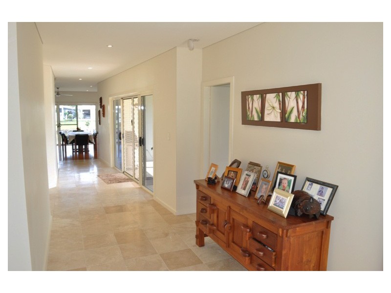 8 Newport Island Circuit, Yamba NSW 2464