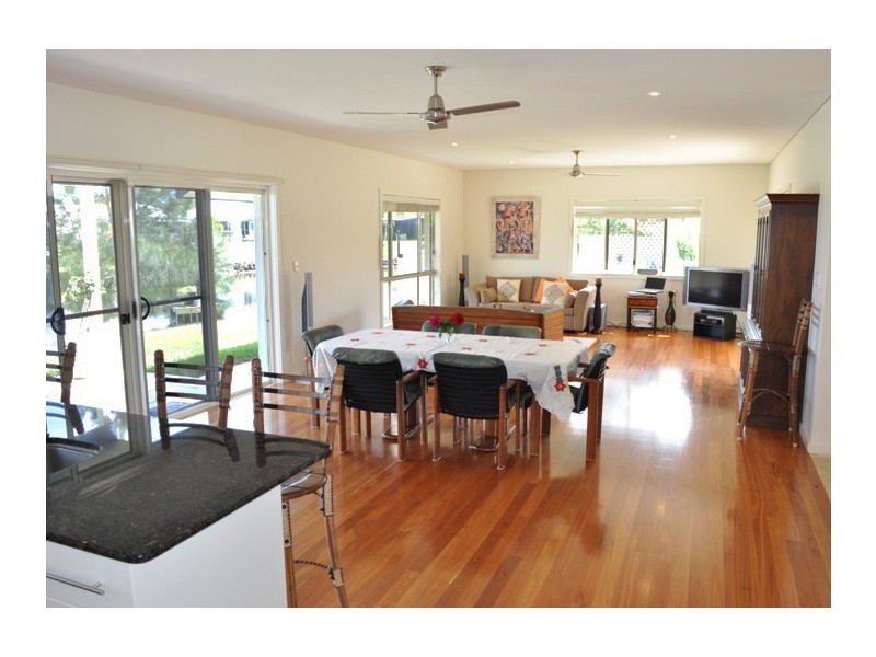 8 Newport Island Circuit, Yamba NSW 2464