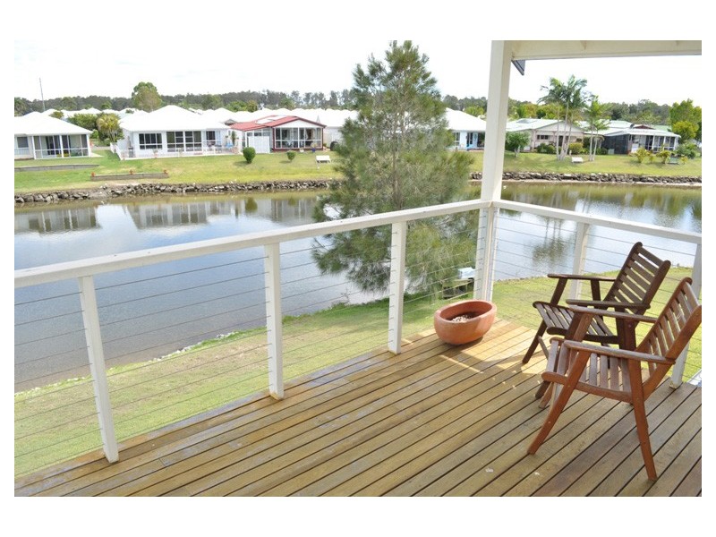8 Newport Island Circuit, Yamba NSW 2464