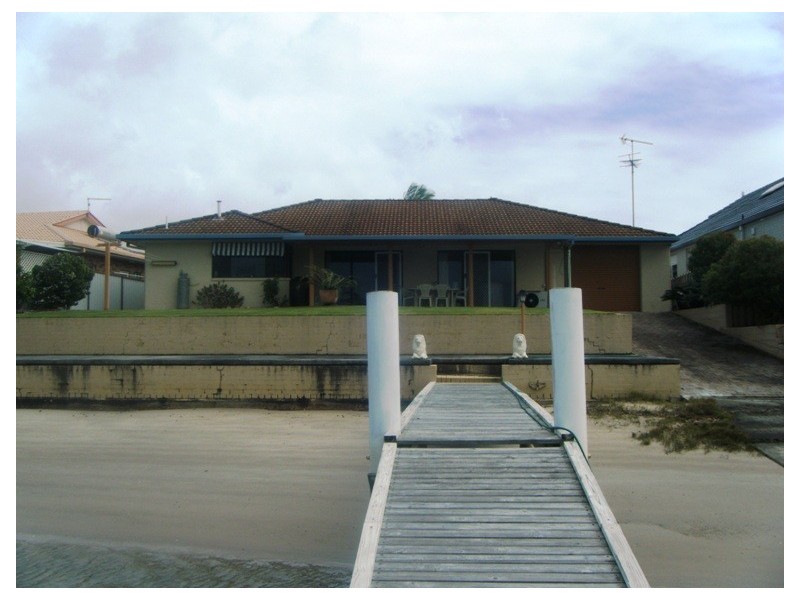 18 Acacia Circuit, Yamba NSW 2464