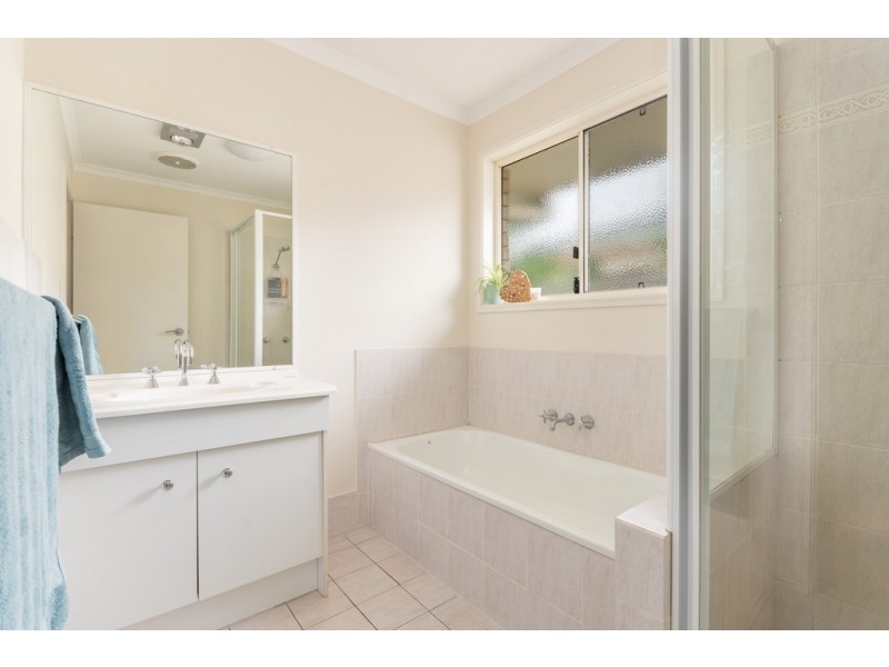 13 Parkview Crescent, Yamba NSW 2464