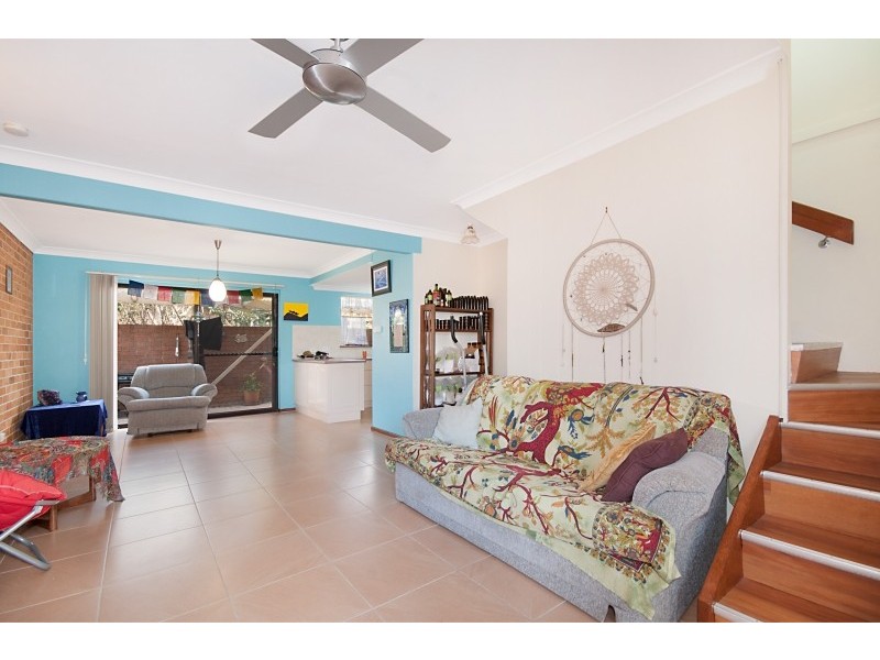 5/2 Waratah Avenue, Yamba NSW 2464