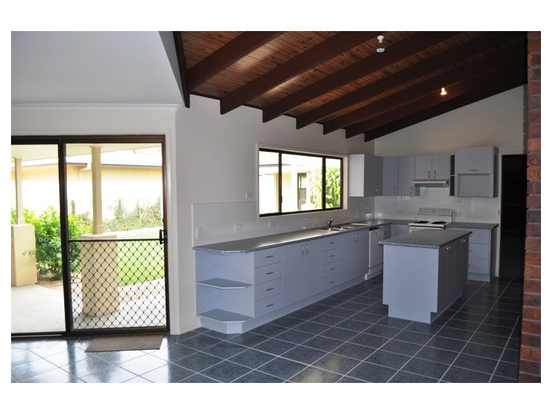268 Yamba Road, Yamba NSW 2464