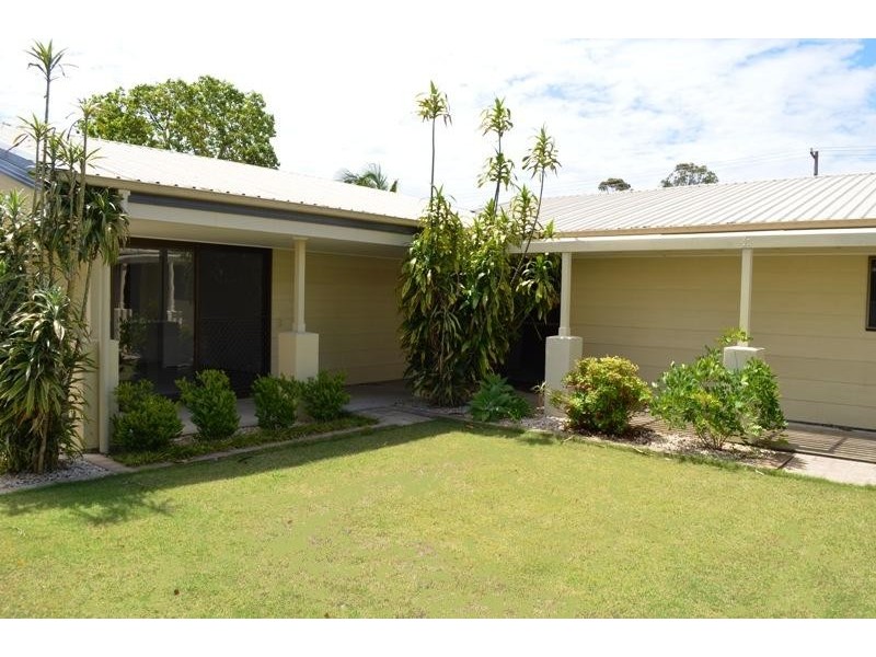 268 Yamba Road, Yamba NSW 2464