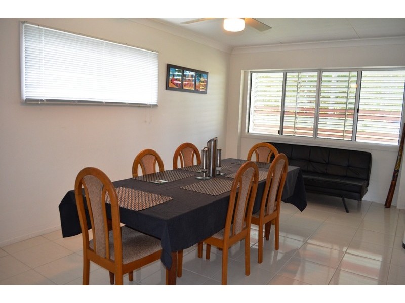 6 Coonawarra Court, Yamba NSW 2464