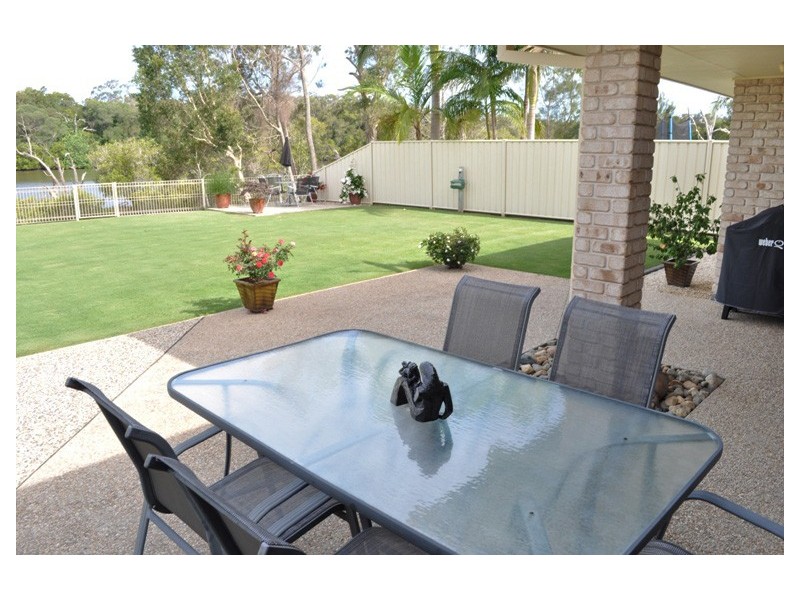 34 Bayview Drive, Yamba NSW 2464