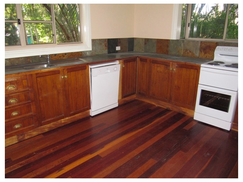 24 Young Street, Wooloweyah NSW 2464