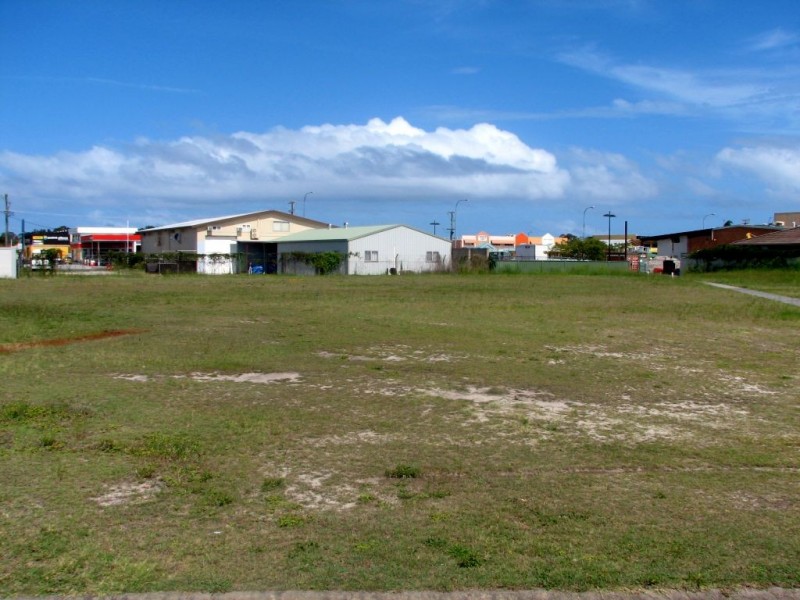 22 and 24 Kookaburra Court, Yamba NSW 2464