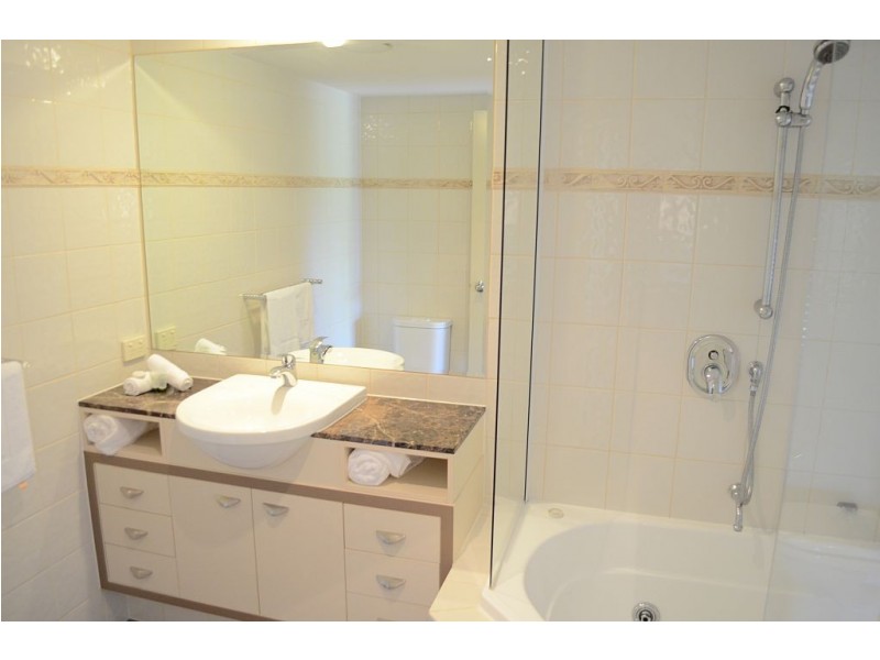 Unit 30 20-21 Pacific Parade, Yamba NSW 2464