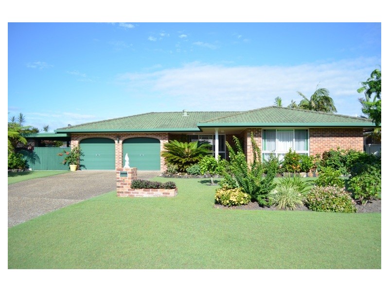 3 Admiralty Court, Yamba NSW 2464