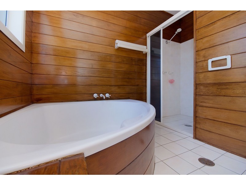 19 Mariners Way, Yamba NSW 2464