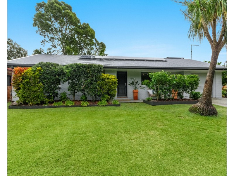 35 Shores Drive, Yamba NSW 2464