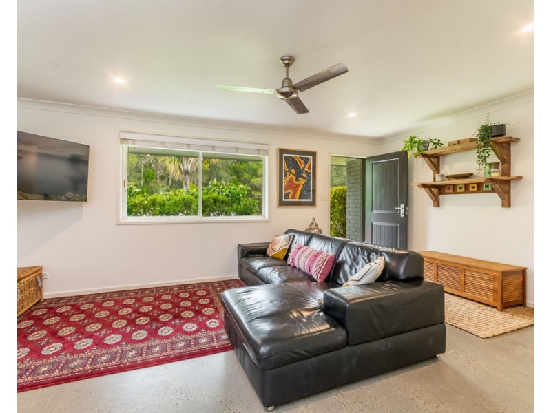 35 Shores Drive, Yamba NSW 2464