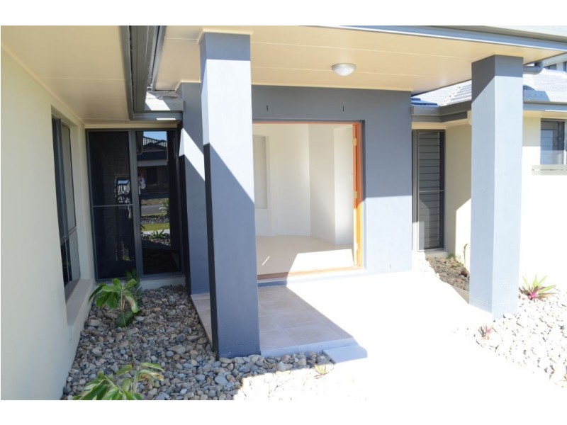 5 Barellan Avenue, Yamba NSW 2464