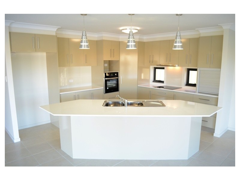 5 Barellan Avenue, Yamba NSW 2464