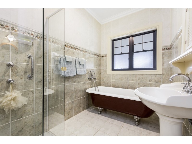 60 Micalo Road, Micalo Island NSW 2464