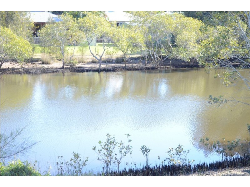 51 William Avenue, Yamba NSW 2464