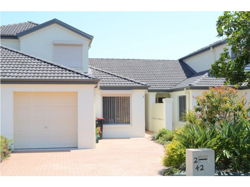 2/42 Beachside Way, Yamba NSW 2464