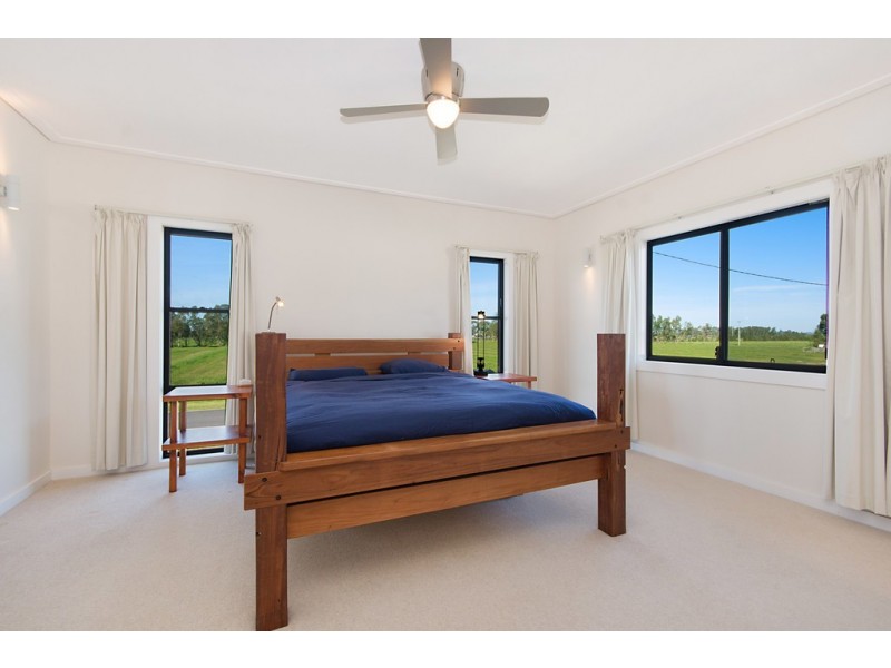 2 Wentworth Street, Palmers Island NSW 2463