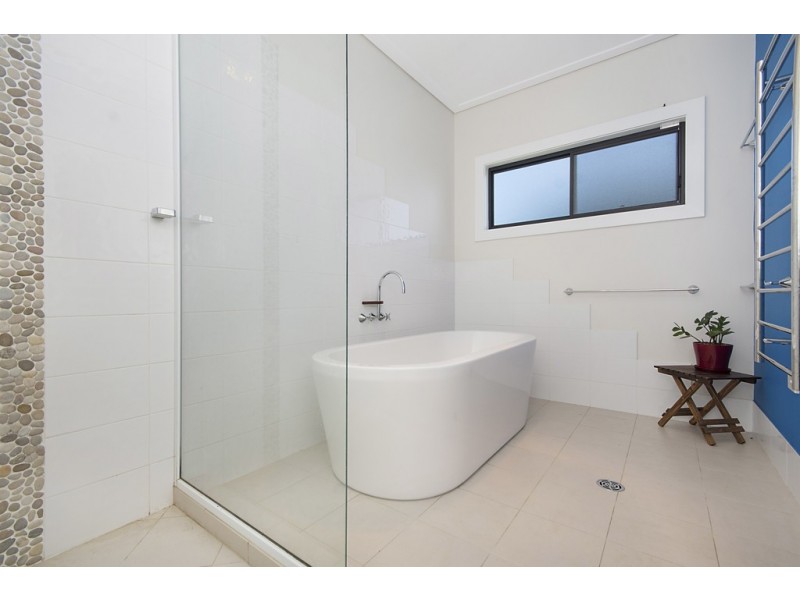 2 Wentworth Street, Palmers Island NSW 2463
