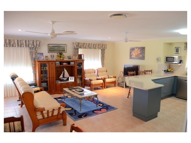 4 The Anchorage, Yamba NSW 2464