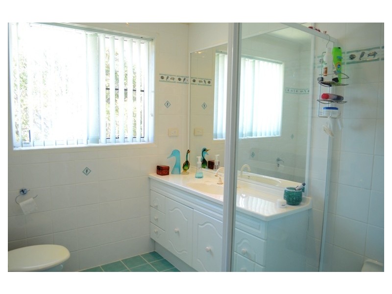 2 The Peninsula, Yamba NSW 2464