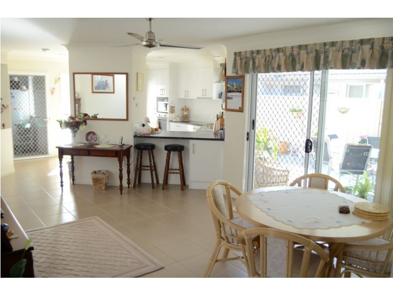 9/4 Somerset Place, Yamba NSW 2464