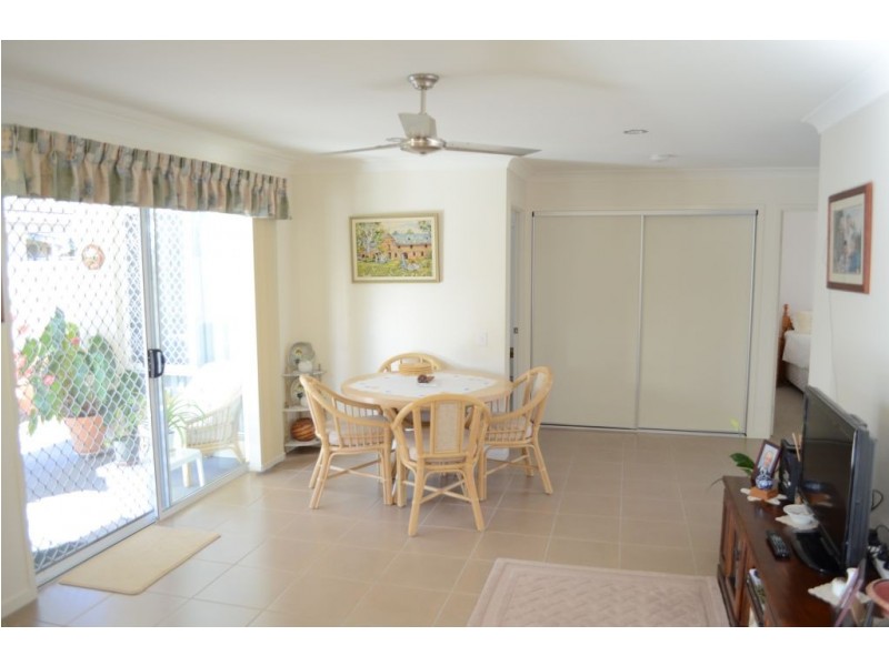 9/4 Somerset Place, Yamba NSW 2464