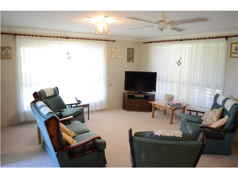 2 Palm Terrace, Yamba NSW 2464