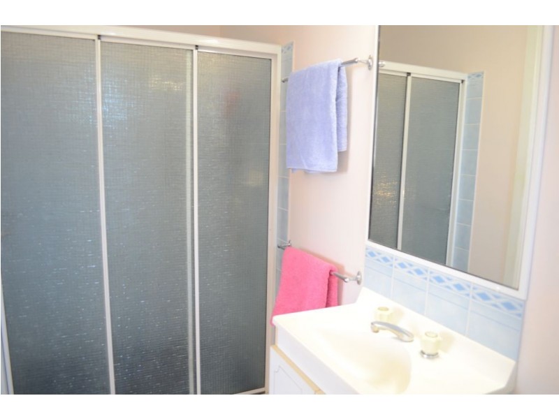 2 Palm Terrace, Yamba NSW 2464