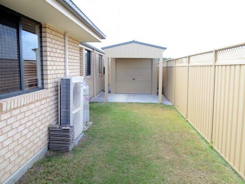 2 Investigators Place, Yamba NSW 2464