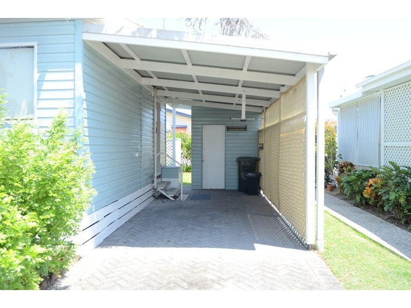 49 Poinciana Palm Lake, Yamba NSW 2464