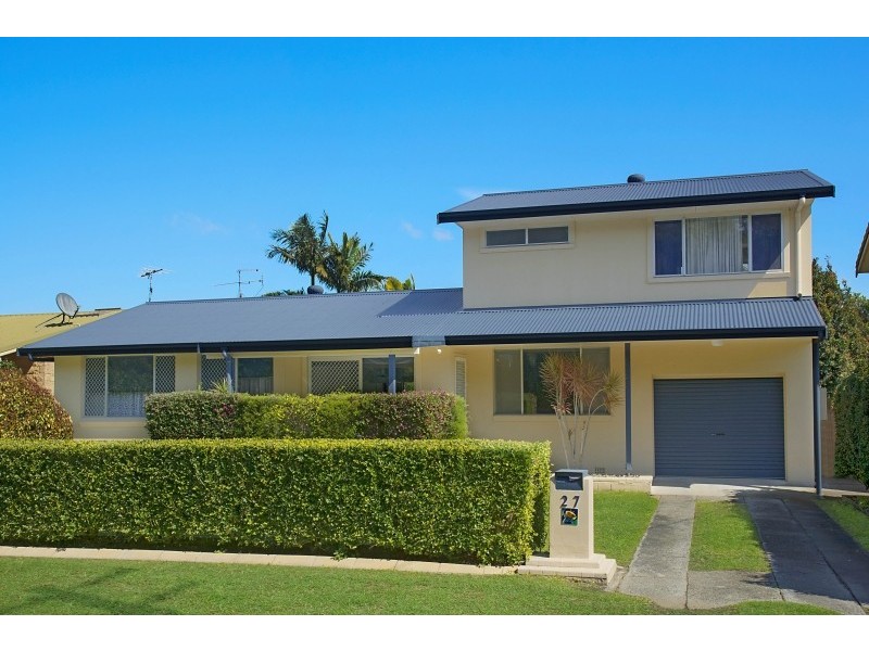 27 Shores Drive, Yamba NSW 2464